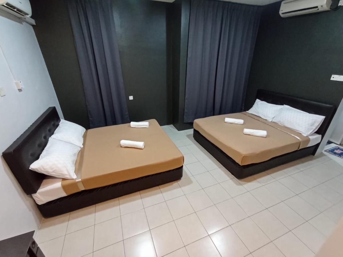Готель D Layaran Kuantan Lpt Exit 833 Екстер'єр фото